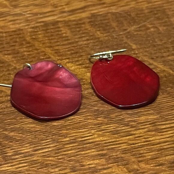 Vintage Artesian Bohemian Red Shell Drop Hook Earrings - Picture 8 of 13